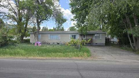 1821 Arthur Street, Klamath Falls, OR 97603