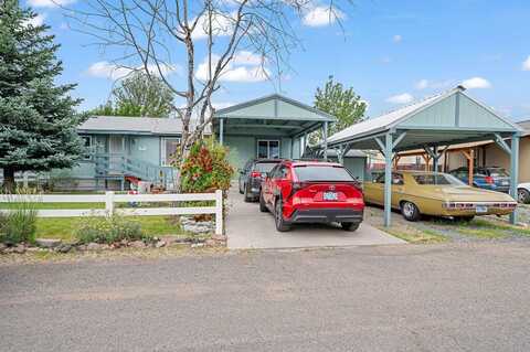 4647 Winter Avenue, Klamath Falls, OR 97603