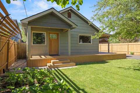2244 Wantland Avenue, Klamath Falls, OR 97601