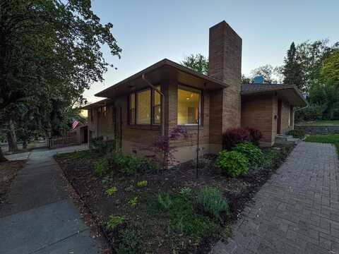 800 Pacific Terrace, Klamath Falls, OR 97601