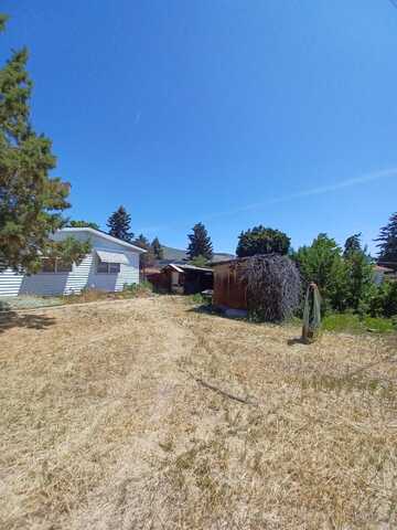 1724 Crest Street, Klamath Falls, OR 97603