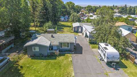 5306 Cottage Avenue, Klamath Falls, OR 97603
