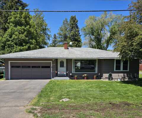 4539 Clinton Avenue, Klamath Falls, OR 97603