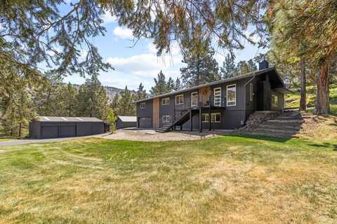 2426 Pine Grove Road, Klamath Falls, OR 97603