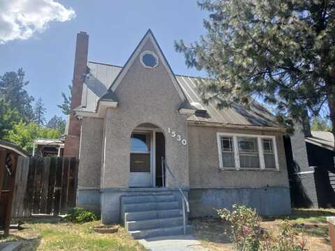 1530 Crescent Avenue, Klamath Falls, OR 97601