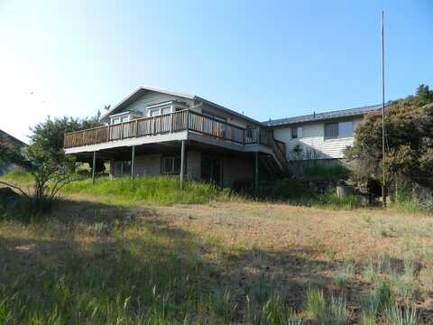 9542 Hill Road, Klamath Falls, OR 97603