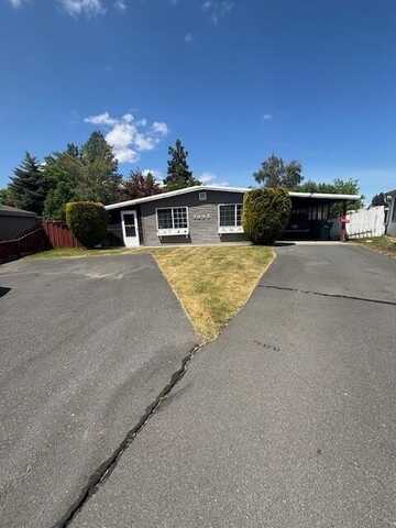 7305 Flag Court, Klamath Falls, OR 97603