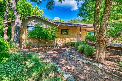 1122 Donna Kay Dr, Kerrville, TX 78028