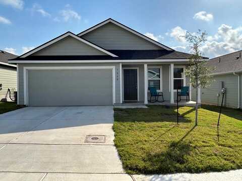 1060 Shutter Way, Kerrville, TX 78028