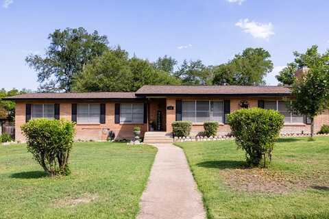 532 Overhill Dr, Kerrville, TX 78028