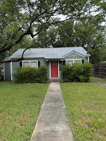 1309 Park St, Kerrville, TX 78028