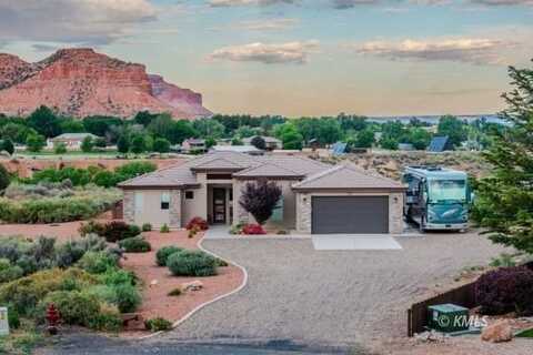 571 W Tomahawk Cir, Kanab, UT 84741