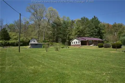 6 Coast Run Road, Sandyville, WV 25275