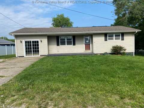 41 David Drive, Milton, WV 25541