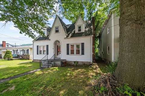 104 E Riverview Drive, Belle, WV 25015