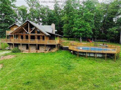 3731 Emma Road, Liberty, WV 25124