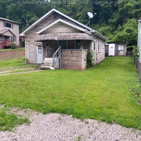 816 Hannah Drive, Charleston, WV 25387