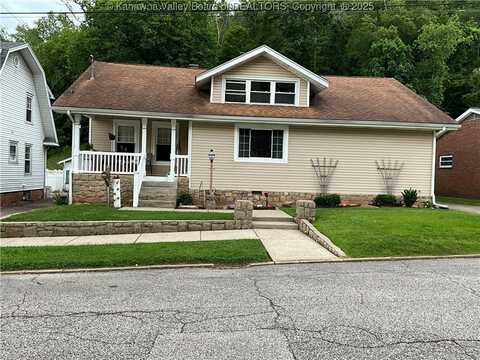 2169 N 21st Street, Nitro, WV 25143