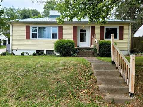2215 CURTIS Avenue, Saint Albans, WV 25177