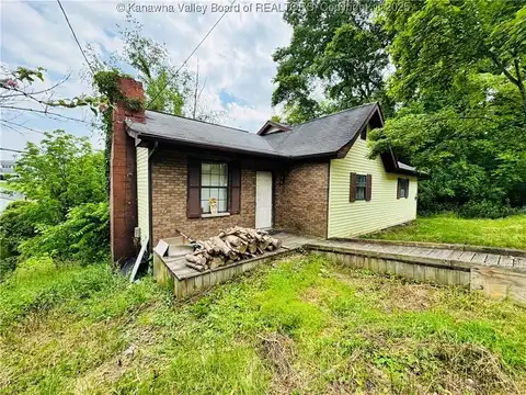 210 Ferndale Drive, Charleston, WV 25302
