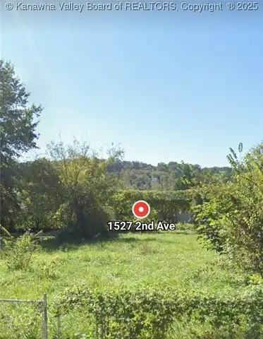 1527 2nd Avenue, Charleston, WV 25387