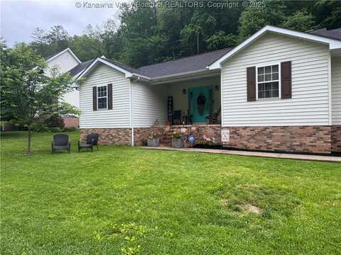 1050 Country Estates Road, Danville, WV 25053