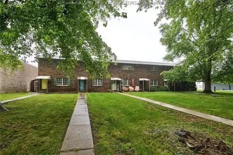 121 1st Avenue, South Charleston, WV 25303