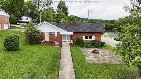 5201 Hammons Drive, Charleston, WV 25313