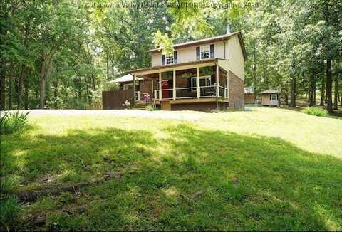 690 Rambling Hills Road, Elkview, WV 25071