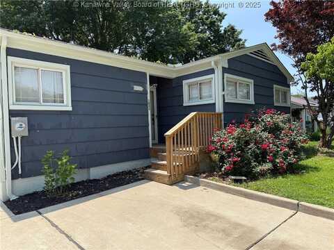 1524 Fenton Circle, Nitro, WV 25143