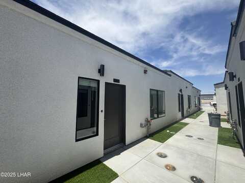 2076 Swanson Ave, Lake Havasu City, AZ 86403