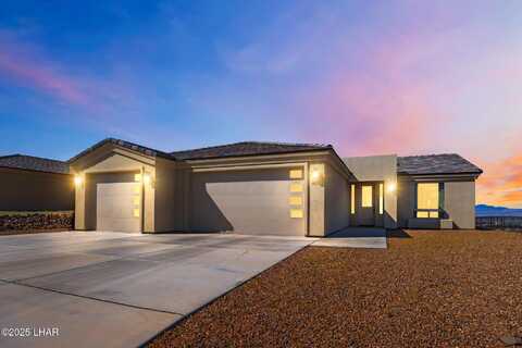 853 Campbell Rd, Bullhead City, AZ 86429