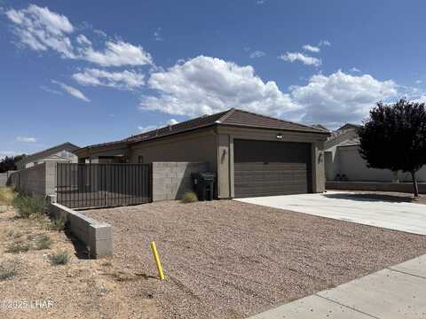 3538 N Irving St, Kingman, AZ 86409