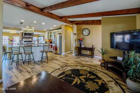9418 Hilltop Dr, Parker, AZ 85344