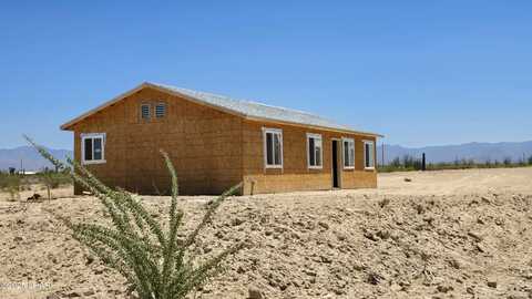 16457 S Lynn Ave, Yucca, AZ 86438