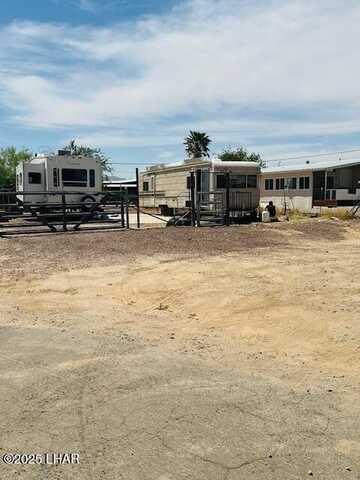 70721 Grape Ave, Wenden, AZ 85357
