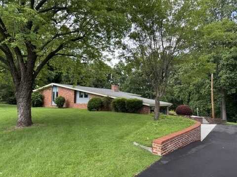 2414 Woodchuck Dell, Morristown, TN 37814