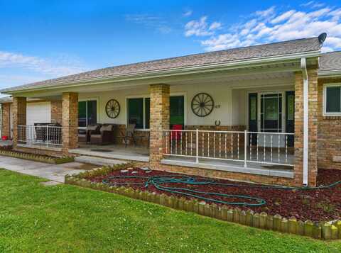 1439 Woods Ridge Road, Dandridge, TN 37725