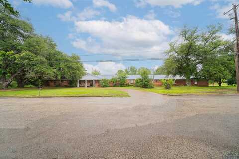 911 S Helen, Overton, TX 75684