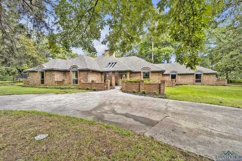 202 Timberlane Dr, Carthage, TX 75633