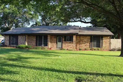 106 Terry St, White Oak, TX 75693