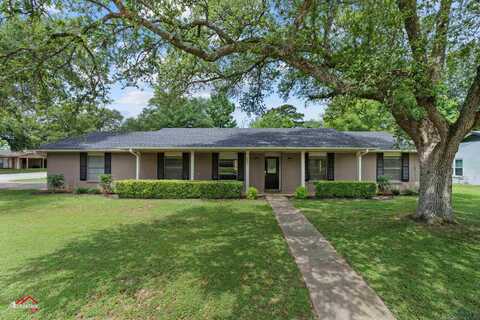 201 Courtland Circle, Carthage, TX 75633