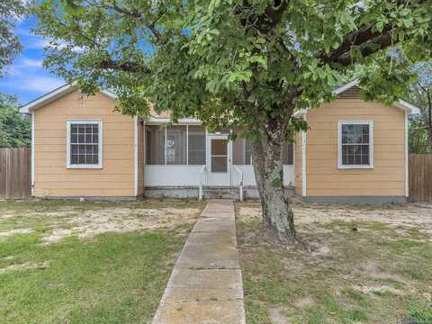1001 N Main Street, Winnsboro, TX 75494