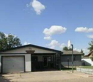 608 17th Street, Seagraves, TX 79359