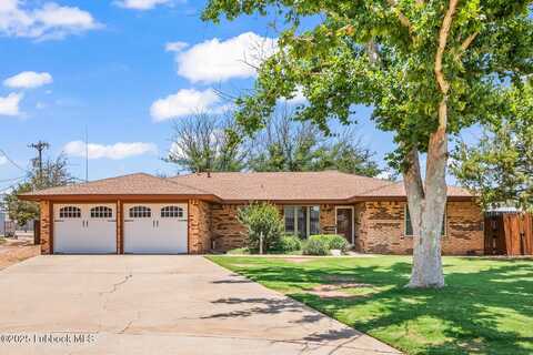 109 Amanda Street, Levelland, TX 79336