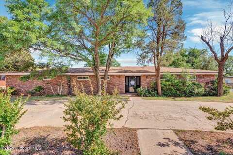 1704 E Buckley Street, Brownfield, TX 79316