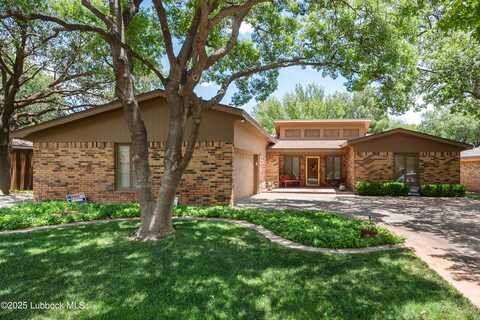 8005 Vinton Avenue, Lubbock, TX 79424