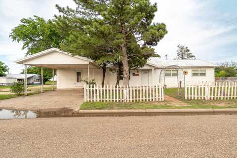 1402 E 5th, Petersburg, TX 79250