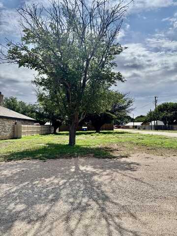 201 Stadium Drive, New Home, TX 79381