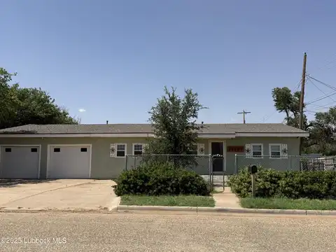 106 E 14th Street, Abernathy, TX 79311